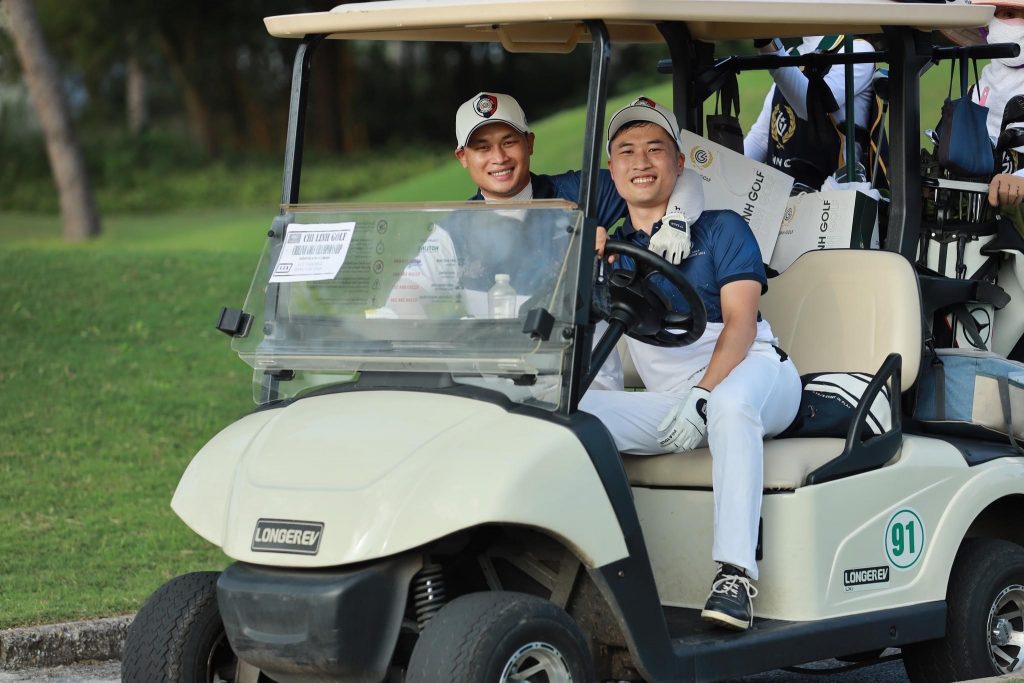 vang-hoa-choi-golf-3-1024x683